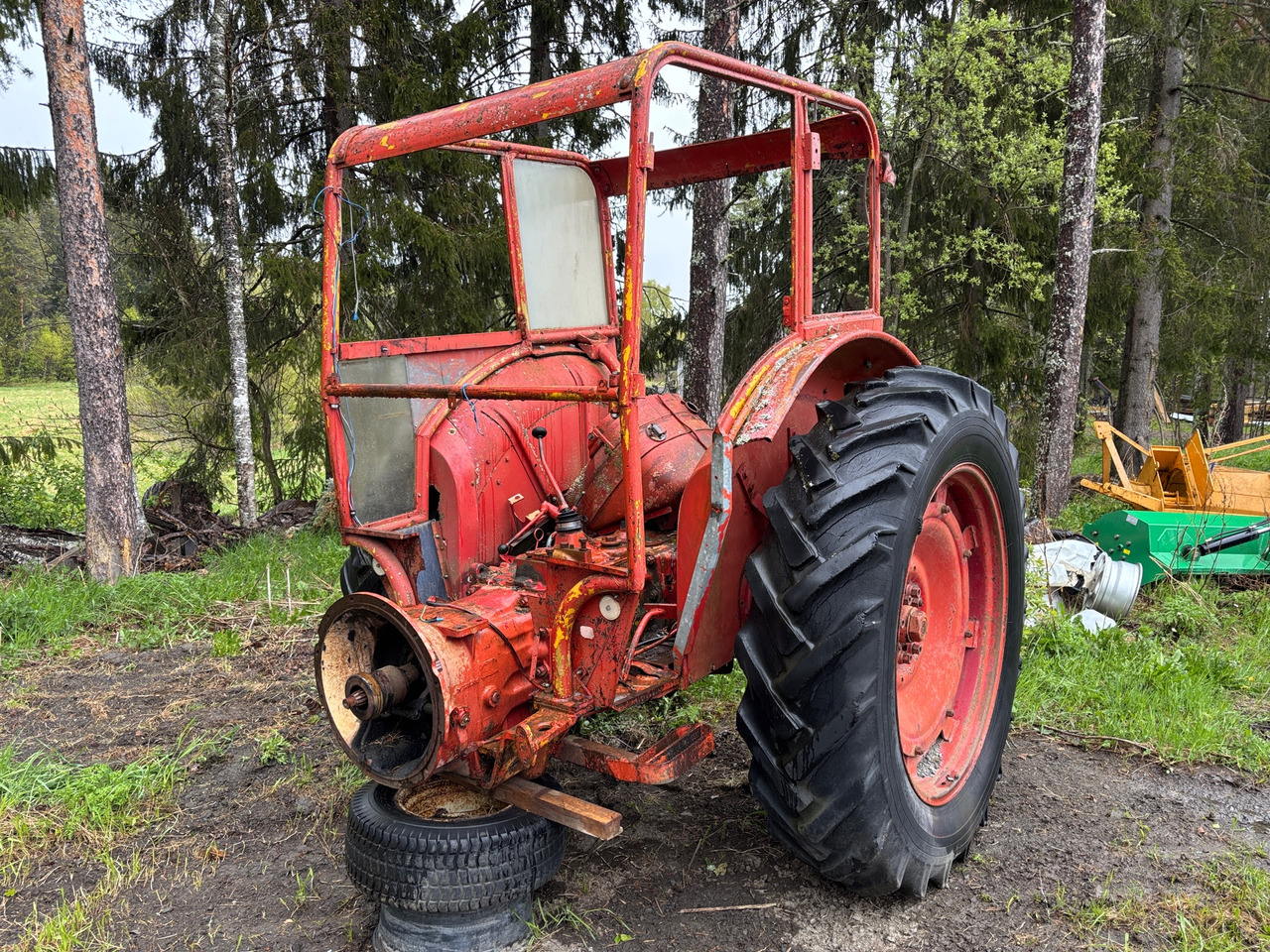 Volvo BM 350 - Tracteur agricole: photos 1 Volvo BM 350 - Tracteur agricole: photos 1