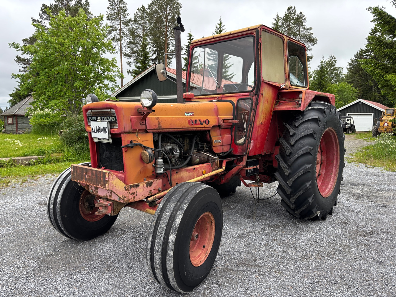 Volvo BM T 800 - Tracteur agricole: photos 1 Volvo BM T 800 - Tracteur agricole: photos 1