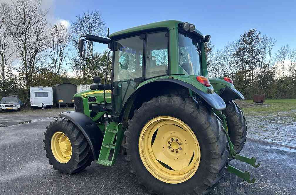 John Deere 6330 premium, TLS, HCS, Air, autopower - Tracteur agricole: photos 2 John Deere 6330 premium, TLS, HCS, Air, autopower - Tracteur agricole: photos 2