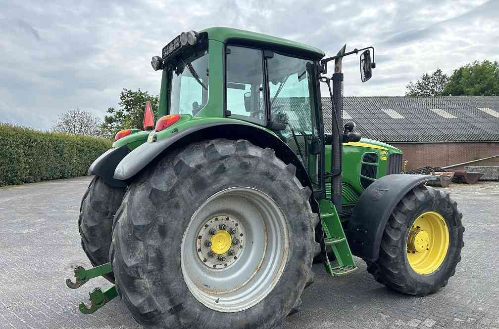 John Deere 6630 premium, 7100 uur, tls, pto, gps - Tracteur agricole: photos 4 John Deere 6630 premium, 7100 uur, tls, pto, gps - Tracteur agricole: photos 4