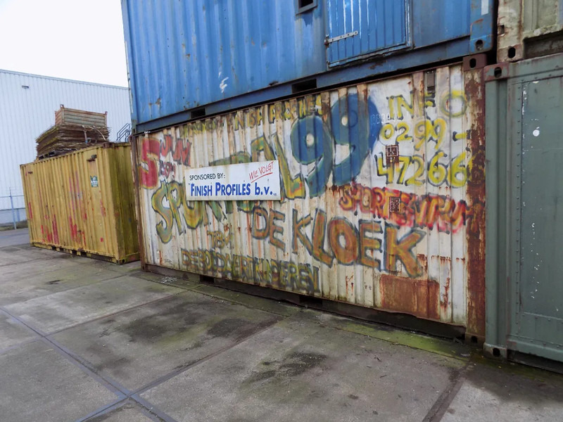 Conteneur maritime 10 ft and 20 ft container good condition 10 en 20 ft containers en 20 ft schaft container: photos 10