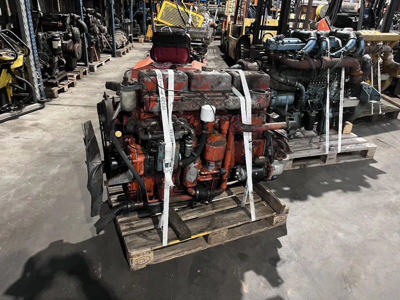 Scania DN 80.1 motor scania 82 - Moteur pour Camion: photos 1 Scania DN 80.1 motor scania 82 - Moteur pour Camion: photos 1