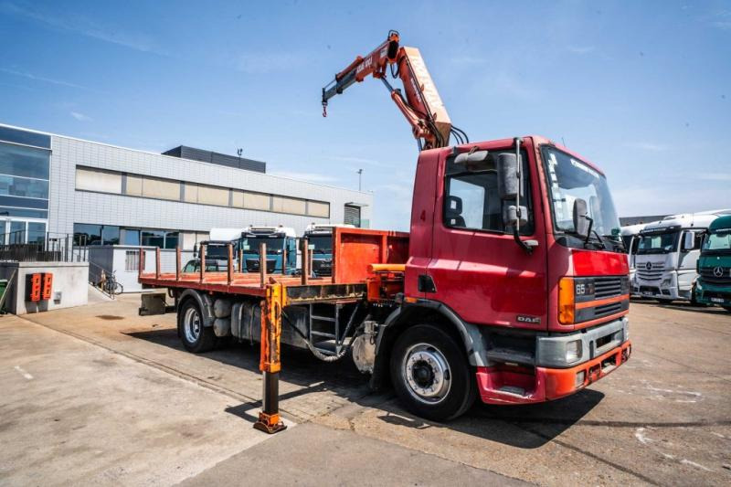 DAF 65.180 - ATLAS 100.1 - Camion plateau, Camion grue: photos 2 DAF 65.180 - ATLAS 100.1 - Camion plateau, Camion grue: photos 2