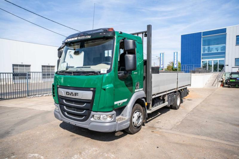 DAF LF 180 (10T.) - Camion plateau: photos 1 DAF LF 180 (10T.) - Camion plateau: photos 1