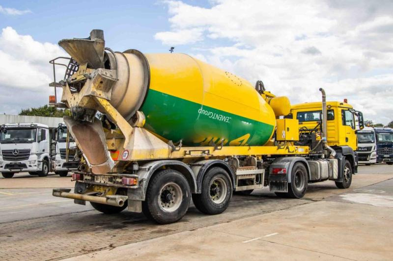 DE BUF BETON MIXER/MALAXEUR/MISCHER 10M3 - Semi-remorque malaxeur: photos 1 DE BUF BETON MIXER/MALAXEUR/MISCHER 10M3 - Semi-remorque malaxeur: photos 1