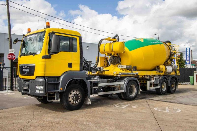 DE BUF BETON MIXER/MALAXEUR/MISCHER 10M3 - Semi-remorque malaxeur: photos 4 DE BUF BETON MIXER/MALAXEUR/MISCHER 10M3 - Semi-remorque malaxeur: photos 4
