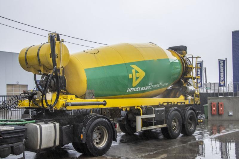 DE BUF BETON MIXER/MALAXEUR/MISCHER-12M3 - Semi-remorque malaxeur: photos 1 DE BUF BETON MIXER/MALAXEUR/MISCHER-12M3 - Semi-remorque malaxeur: photos 1