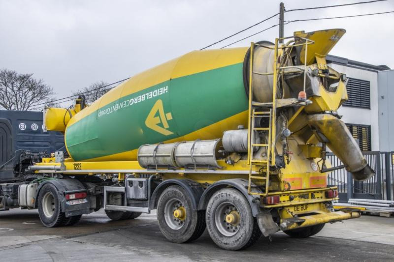 DE BUF BETON MIXER/MALAXEUR/MISCHER-12M3 - Semi-remorque malaxeur: photos 4 DE BUF BETON MIXER/MALAXEUR/MISCHER-12M3 - Semi-remorque malaxeur: photos 4