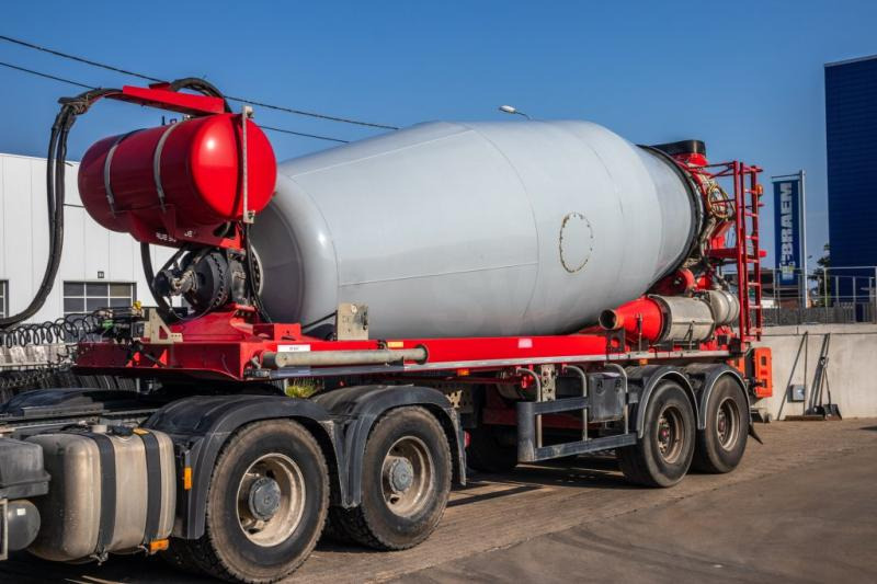 DE BUF BETON MIXER/MALAXEUR/MISCHER 12M3 - Semi-remorque malaxeur: photos 1 DE BUF BETON MIXER/MALAXEUR/MISCHER 12M3 - Semi-remorque malaxeur: photos 1