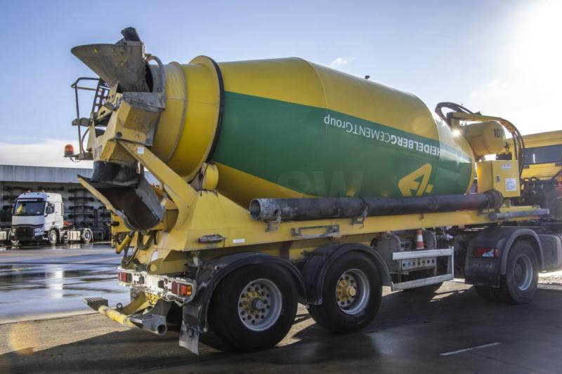 DE BUF MIXER/MALAXEUR/MISCHER-10M3 (gestuurd/gelenkt/dir./steering) - Semi-remorque malaxeur: photos 4 DE BUF MIXER/MALAXEUR/MISCHER-10M3 (gestuurd/gelenkt/dir./steering) - Semi-remorque malaxeur: photos 4