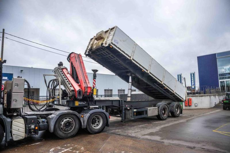 Kwb KIPPER + FASSI F245A/5X - Semi-remorque benne: photos 1 Kwb KIPPER + FASSI F245A/5X - Semi-remorque benne: photos 1