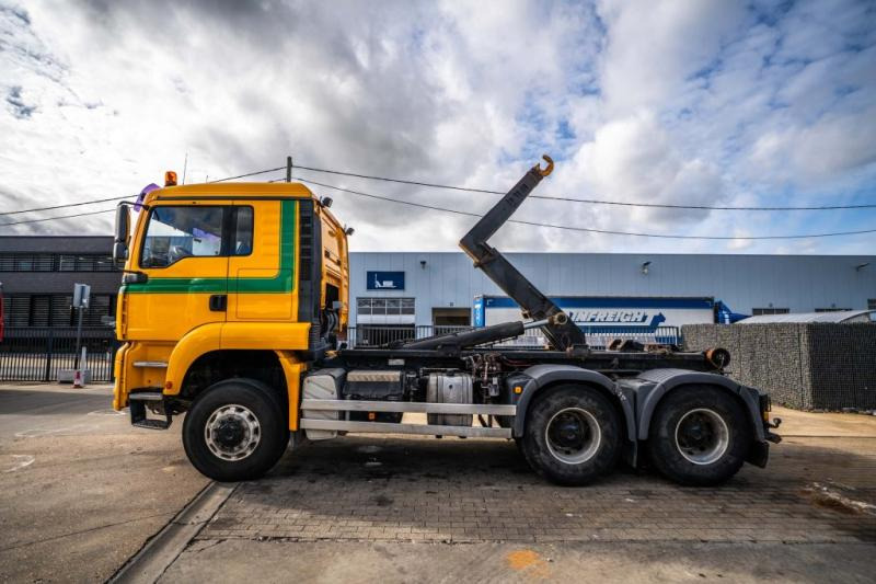 MAN TGA 33.430 BL - Camion ampliroll: photos 2 MAN TGA 33.430 BL - Camion ampliroll: photos 2