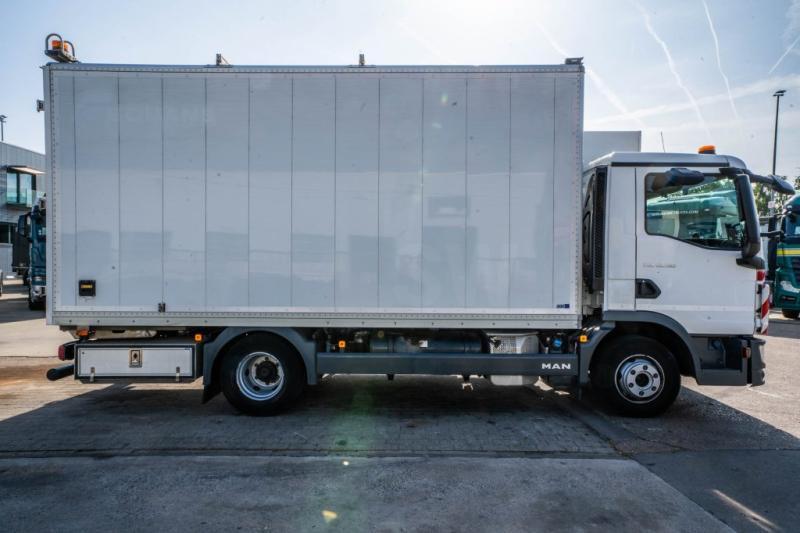 MAN TGL 10.190 BL - CARVAL INBOUW - Camion fourgon: photos 3 MAN TGL 10.190 BL - CARVAL INBOUW - Camion fourgon: photos 3