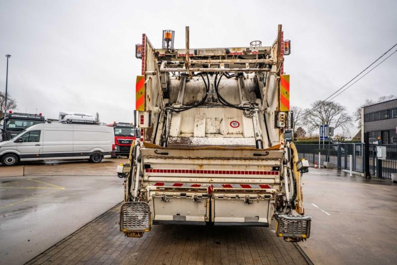 MAN TGS 26.320 BL - VDK PUSHER IIK - Benne à ordures ménagères: photos 5 MAN TGS 26.320 BL - VDK PUSHER IIK - Benne à ordures ménagères: photos 5