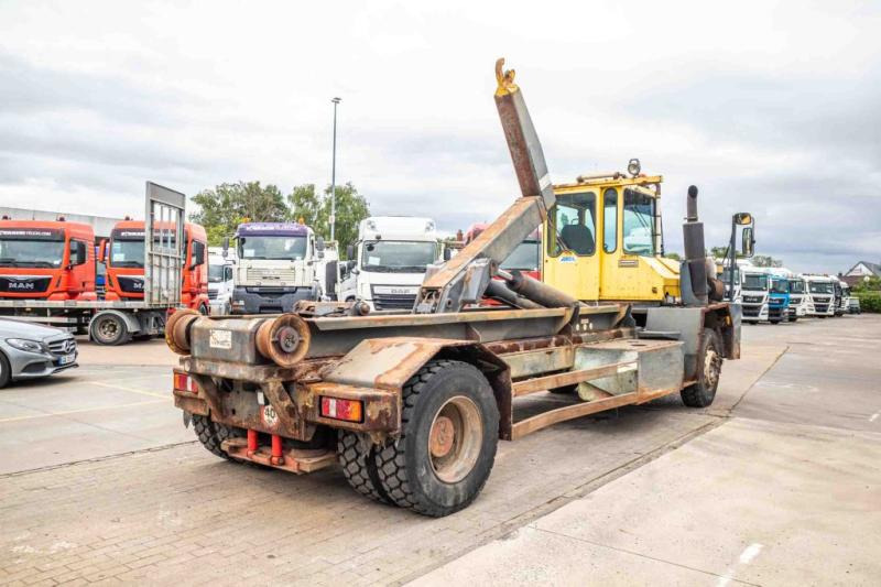 Mol MOL-CT 200 - 8248 H - Camion ampliroll: photos 3 Mol MOL-CT 200 - 8248 H - Camion ampliroll: photos 3