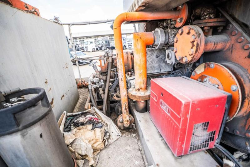 Camion citerne Scania SCANIA 124G420-6x4/BITUMEN/ASFALT: photos 10