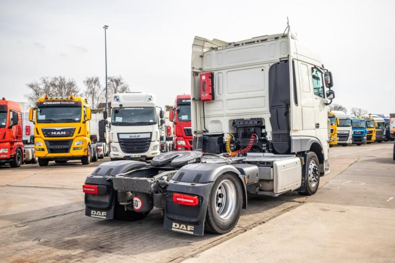 DAF XF 440 - ADR - 407 000 KM - Tracteur routier: photos 3 DAF XF 440 - ADR - 407 000 KM - Tracteur routier: photos 3