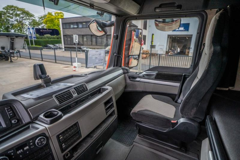 Tracteur routier MAN TGX 18.470 XLX BLS+KIPHYDR.: photos 9 Tracteur routier MAN TGX 18.470 XLX BLS+KIPHYDR.: photos 9