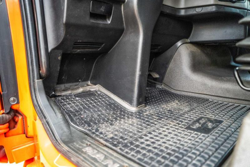 Tracteur routier MAN TGX 18.470 XLX BLS+KIPHYDR.: photos 9 Tracteur routier MAN TGX 18.470 XLX BLS+KIPHYDR.: photos 9