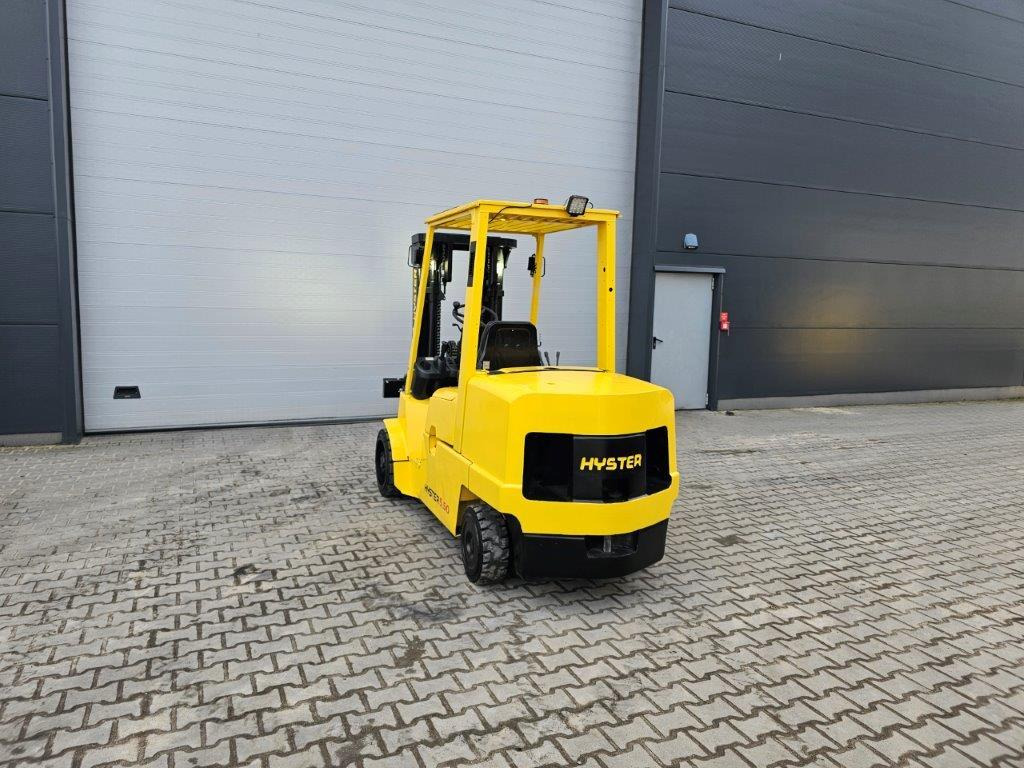 Hyster S5.50XM - Container-Indoor-Stapler - Kompaktstapler - - Chariot élévateur diesel: photos 3 Hyster S5.50XM - Container-Indoor-Stapler - Kompaktstapler - - Chariot élévateur diesel: photos 3