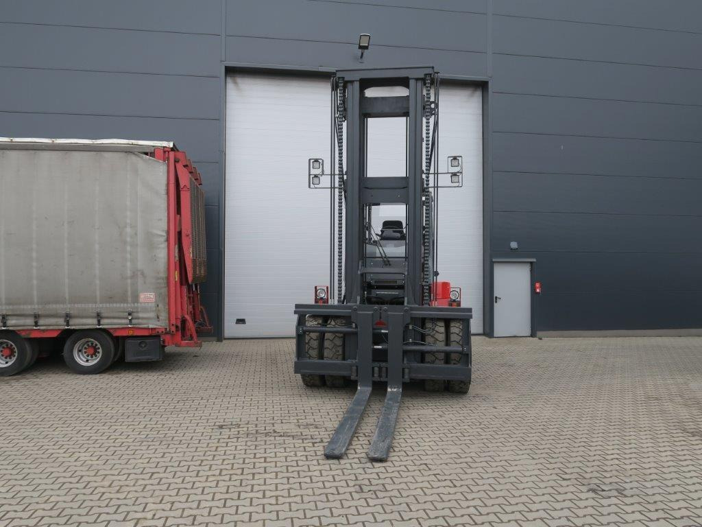 Kalmar DCE150-6 - Chariot élévateur diesel: photos 4 Kalmar DCE150-6 - Chariot élévateur diesel: photos 4