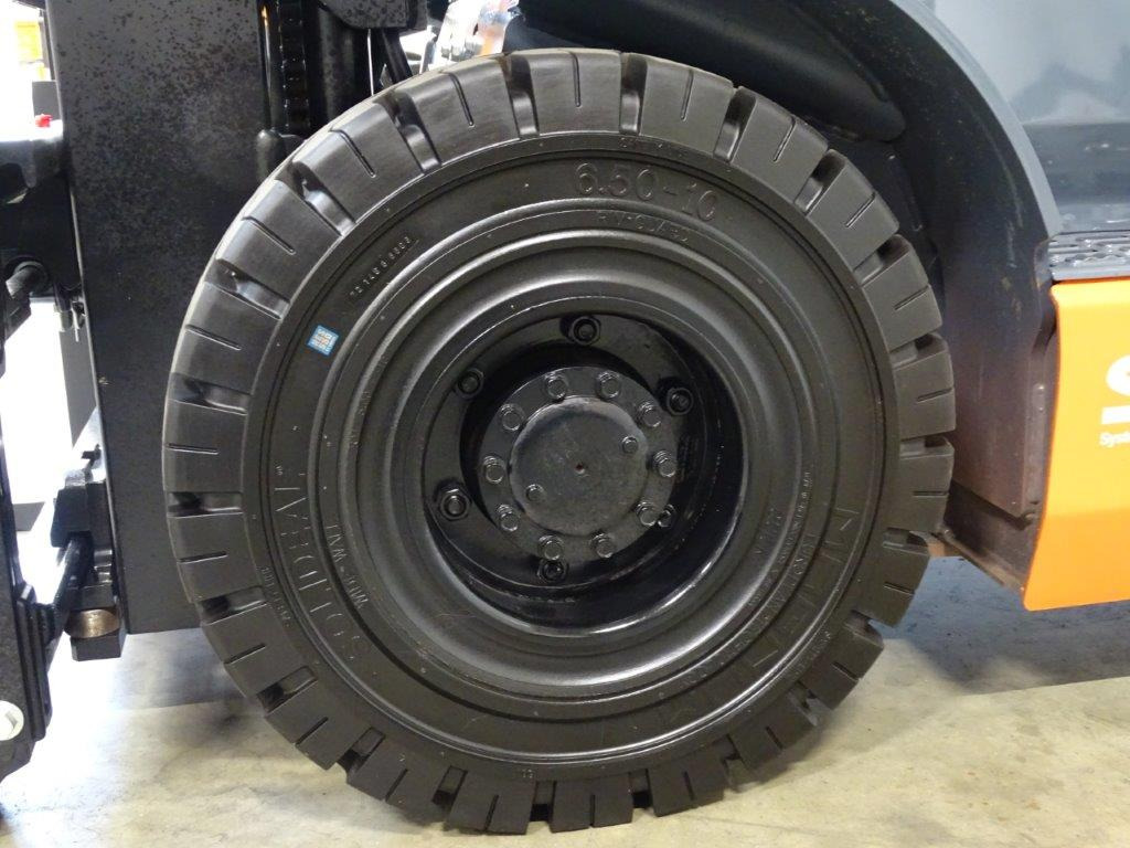 Chariot élévateur Toyota 02-8FGF18 - DEMO - TRIPLEX: photos 9