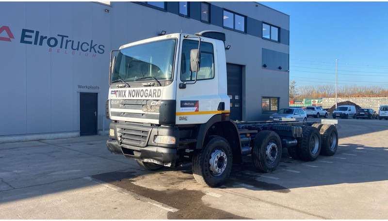 DAF CF 85.380 (EURO 3 / MANUAL GEARBOX / BOITE MANUELLE / BIG HUB / GRAND PONT / LAMES) - Châssis cabine: photos 1 DAF CF 85.380 (EURO 3 / MANUAL GEARBOX / BOITE MANUELLE / BIG HUB / GRAND PONT / LAMES) - Châssis cabine: photos 1