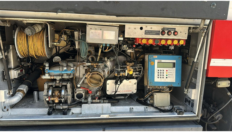 Camion citerne DAF CF 85.430 (20270 LITERS / EURO 3 / TOP CONDITION !!! / PARFAIT ETAT / 6X2 / BOITE MANUELLE): photos 17