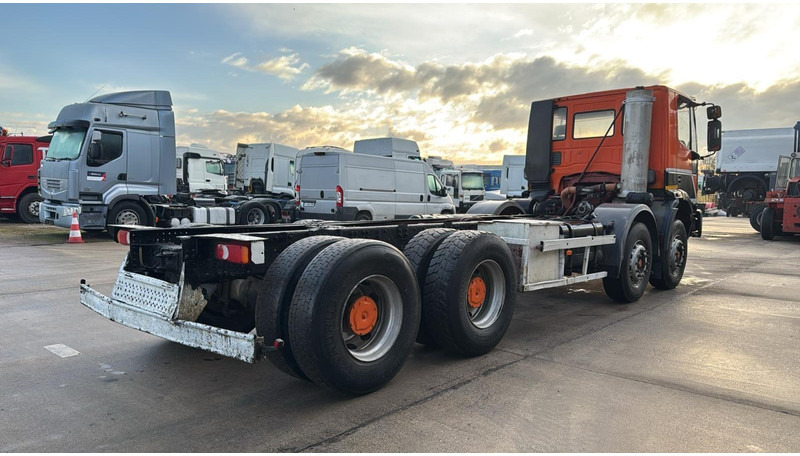 Iveco EUROTRAKKER 340 E 34 (POMPE MANUELLE / GRAND PONT / LAMES / MANUAL PUMP / BIG AXLE / STEEL SUSP.) - Châssis cabine: photos 4 Iveco EUROTRAKKER 340 E 34 (POMPE MANUELLE / GRAND PONT / LAMES / MANUAL PUMP / BIG AXLE / STEEL SUSP.) - Châssis cabine: photos 4