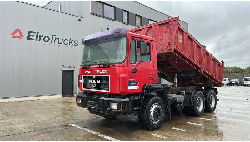 MAN 26.403 (STEEL SUSPENSION / VERY CLEAN / 6 CYLINDER / BIG AXLE / EURO 2) - Camion benne: photos 1 MAN 26.403 (STEEL SUSPENSION / VERY CLEAN / 6 CYLINDER / BIG AXLE / EURO 2) - Camion benne: photos 1