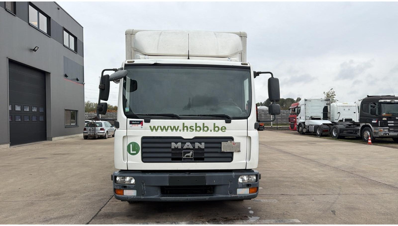 MAN TGL 8.180 (BELGIAN TRUCK / PERFECT CONDITION / MANUAL GEARBOX / LAMES / STEEL SUSP.) - Camion fourgon: photos 2 MAN TGL 8.180 (BELGIAN TRUCK / PERFECT CONDITION / MANUAL GEARBOX / LAMES / STEEL SUSP.) - Camion fourgon: photos 2