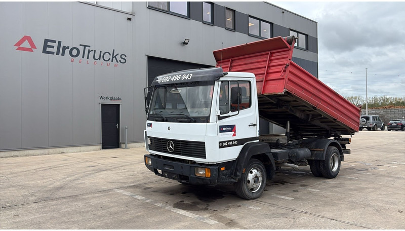 Mercedes-Benz SK 814 (SPER / AUXILAIRY / MANUAL PUMP / STEEL SUSP. / 6 CYLINDER / 3 WAY TIPPER / PERFECT) - Camion benne: photos 1 Mercedes-Benz SK 814 (SPER / AUXILAIRY / MANUAL PUMP / STEEL SUSP. / 6 CYLINDER / 3 WAY TIPPER / PERFECT) - Camion benne: photos 1