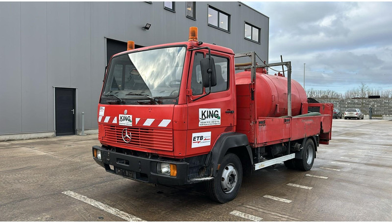 Mercedes-Benz SK 814 (VIDANGEUR / VACUUM / AUXILAIRY / SPER / STEEL SUSP. / LAMES) - Camion hydrocureur: photos 1 Mercedes-Benz SK 814 (VIDANGEUR / VACUUM / AUXILAIRY / SPER / STEEL SUSP. / LAMES) - Camion hydrocureur: photos 1