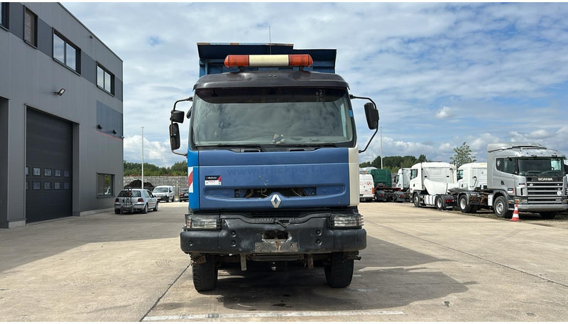 Renault KERAX 420 (BOITE MANUELLE / MANUAL GEARBOX / LAMES / GRAND PONT / GRAND BENNE) - Camion benne: photos 2 Renault KERAX 420 (BOITE MANUELLE / MANUAL GEARBOX / LAMES / GRAND PONT / GRAND BENNE) - Camion benne: photos 2