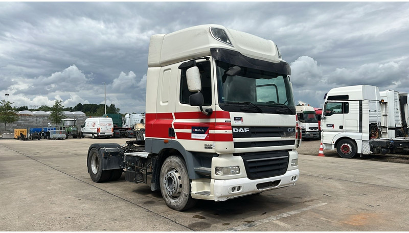DAF 85 CF 460 (BOITE MANUELLE / MANUAL GEARBOX / GOOD CONDITION / BONNE ETAT) - Tracteur routier: photos 2 DAF 85 CF 460 (BOITE MANUELLE / MANUAL GEARBOX / GOOD CONDITION / BONNE ETAT) - Tracteur routier: photos 2