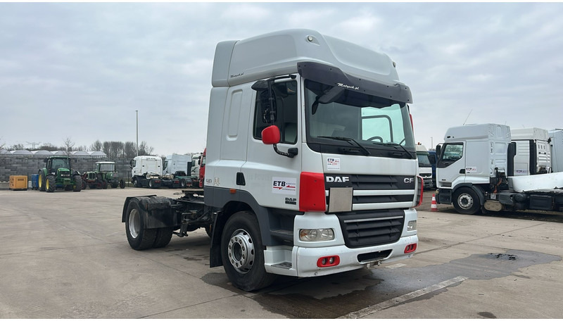 DAF 85 CF 460 (GOOD CONDITION / BONNE ETAT) - Tracteur routier: photos 3 DAF 85 CF 460 (GOOD CONDITION / BONNE ETAT) - Tracteur routier: photos 3