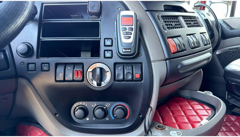 Tracteur routier DAF XF 105.460 (PERFECT CONDITION / PARFAIT ETAT): photos 15 Tracteur routier DAF XF 105.460 (PERFECT CONDITION / PARFAIT ETAT): photos 15