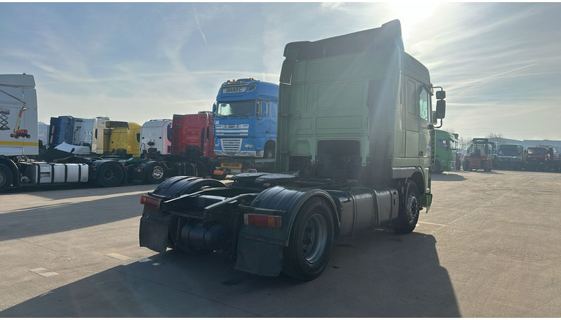 DAF XF 95.430 (EURO 2 / MANUAL PUMP / POMPE MANUELLE / BOITE MANUELLE) - Tracteur routier: photos 5 DAF XF 95.430 (EURO 2 / MANUAL PUMP / POMPE MANUELLE / BOITE MANUELLE) - Tracteur routier: photos 5