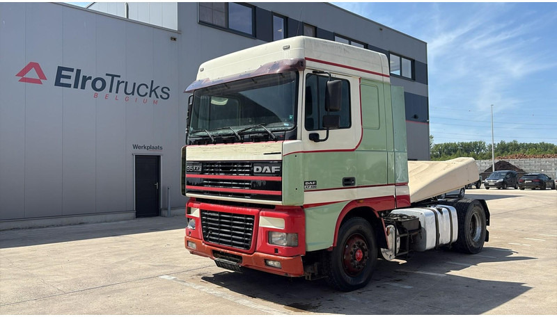 DAF XF 95.430 (EURO 3 / BOITE MANUELLE / MANUAL GEARBOX) - Tracteur routier: photos 1 DAF XF 95.430 (EURO 3 / BOITE MANUELLE / MANUAL GEARBOX) - Tracteur routier: photos 1