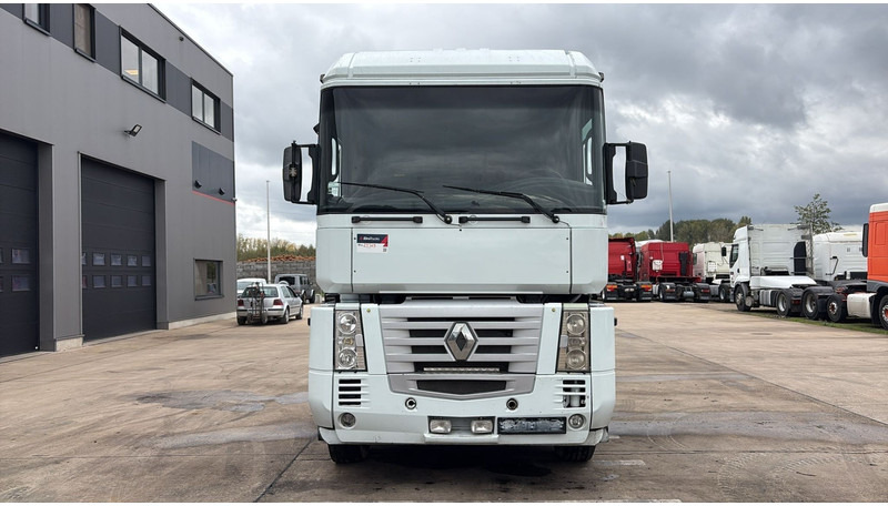 Renault AE 440 Magnum E-tech (BOITE MANUELLE / MANUAL GEARBOX) - Tracteur routier: photos 2 Renault AE 440 Magnum E-tech (BOITE MANUELLE / MANUAL GEARBOX) - Tracteur routier: photos 2