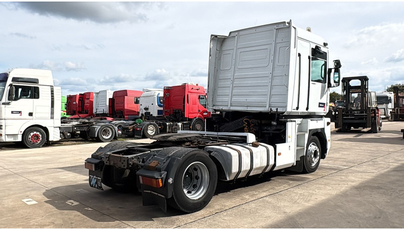 Renault AE 440 Magnum E-tech - Tracteur routier: photos 4 Renault AE 440 Magnum E-tech - Tracteur routier: photos 4