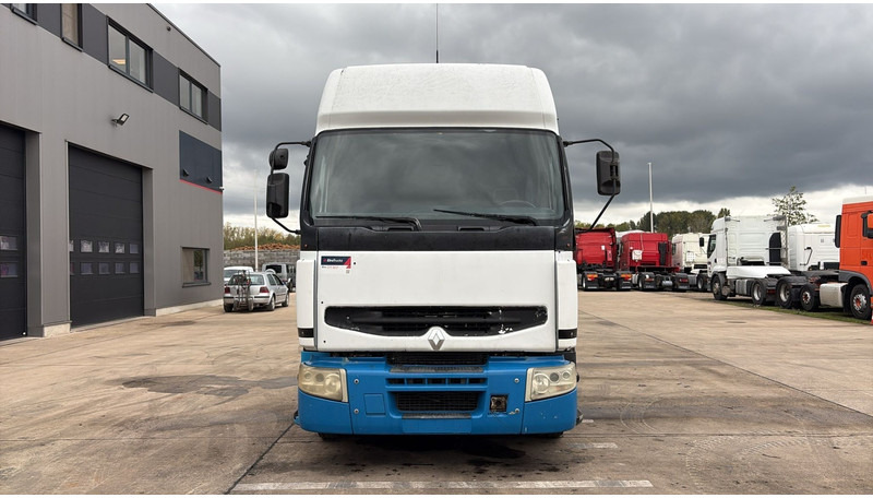 Renault Premium 400 (POMPE MANUELLE / MANUAL PUMP / GRAND PONT / BIG AXLE) - Tracteur routier: photos 3 Renault Premium 400 (POMPE MANUELLE / MANUAL PUMP / GRAND PONT / BIG AXLE) - Tracteur routier: photos 3