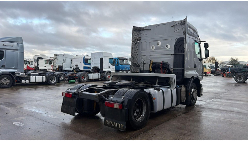 Renault Premium 450 (BOITE MANUELLE / MANUALGEARBOX) - Tracteur routier: photos 4 Renault Premium 450 (BOITE MANUELLE / MANUALGEARBOX) - Tracteur routier: photos 4