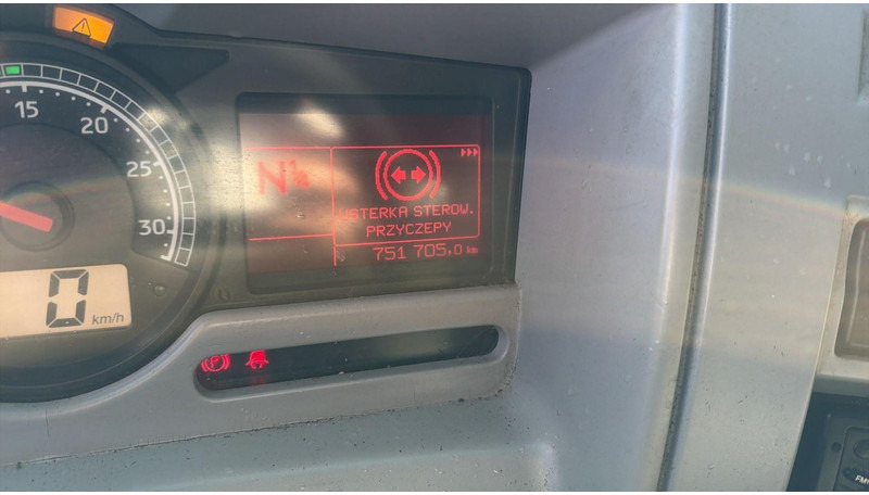 Tracteur routier Renault Premium 450 DXI (BOITE MANUELLE / MANUAL GEARBOX): photos 17