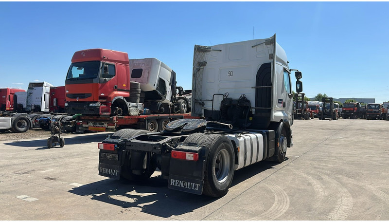 Renault Premium 450 DXI (BOITE MANUELLE / MANUAL GEARBOX / PARFAIT ETAT) - Tracteur routier: photos 5 Renault Premium 450 DXI (BOITE MANUELLE / MANUAL GEARBOX / PARFAIT ETAT) - Tracteur routier: photos 5