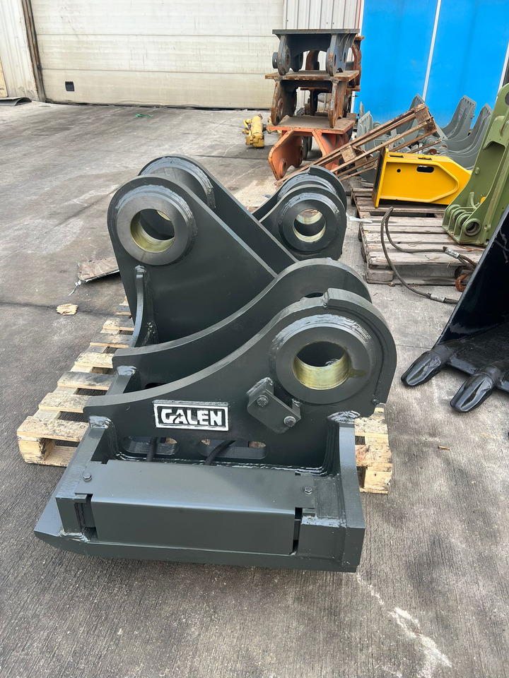 CAT 988K - Attache rapide pour Chargeuse sur pneus: photos 2 CAT 988K - Attache rapide pour Chargeuse sur pneus: photos 2