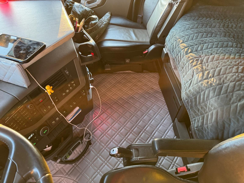 Volvo FH540 - Châssis cabine: photos 5 Volvo FH540 - Châssis cabine: photos 5