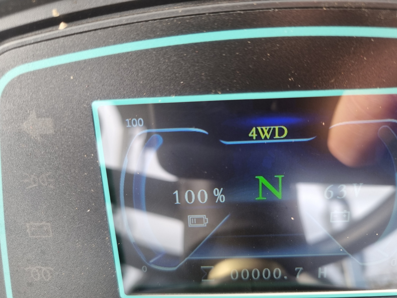 Chargeuse sur pneus WCM L1150e E-Power: photos 15