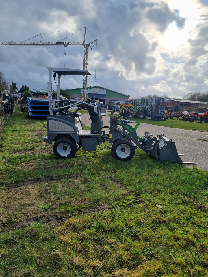Chargeuse sur pneus WCM L1150e E-Power: photos 17