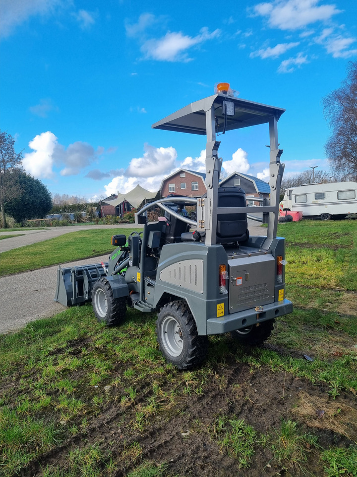 Chargeuse sur pneus WCM L1150e E-power: photos 13